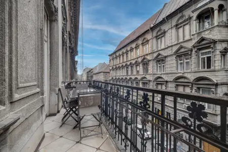 Eladó téglalakás, Budapest, VII. kerület 3 szoba 98 m² 119.9 M Ft